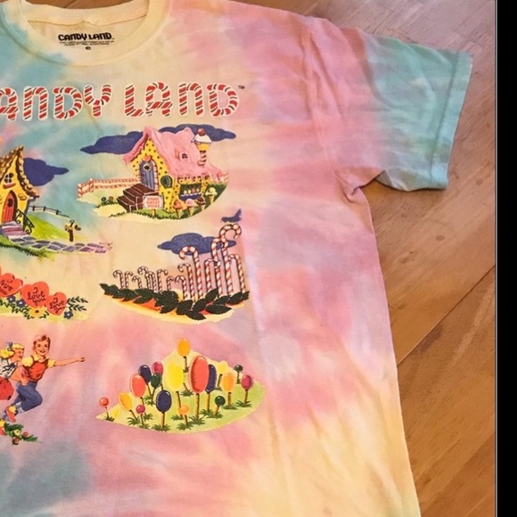 Candy-land Graphic T-Shirt - Picture 5 of 5